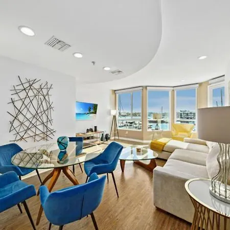 The Coral Loft - Marina Bliss Water View 2Br Pool, Gym Appartement